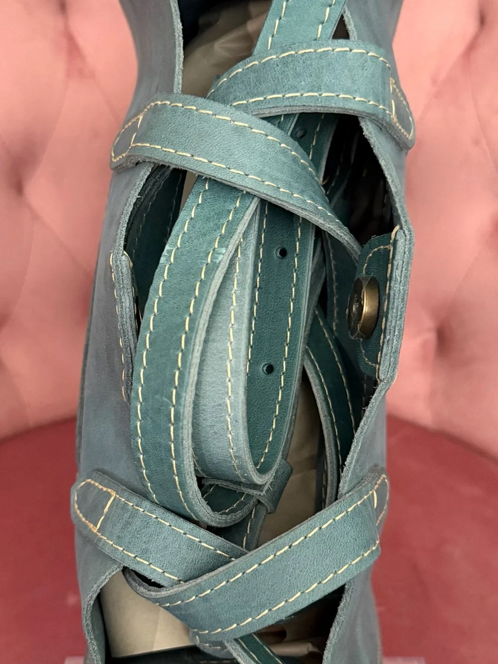 Portland Leather suede exterior